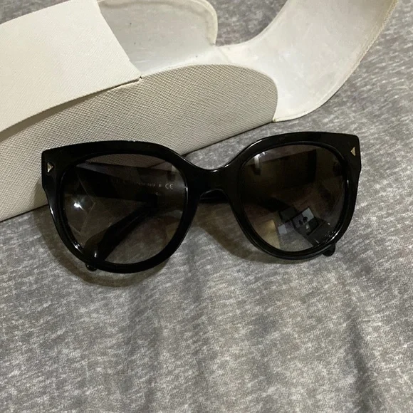 Prada | Accessories | Prada Cat Eye Gold Trim Sunnies | Poshmark display picture 3